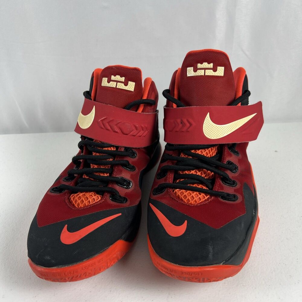 Nike Lebron Soldier 8 VIII Black/University Red Basketball Shoes Mens 7